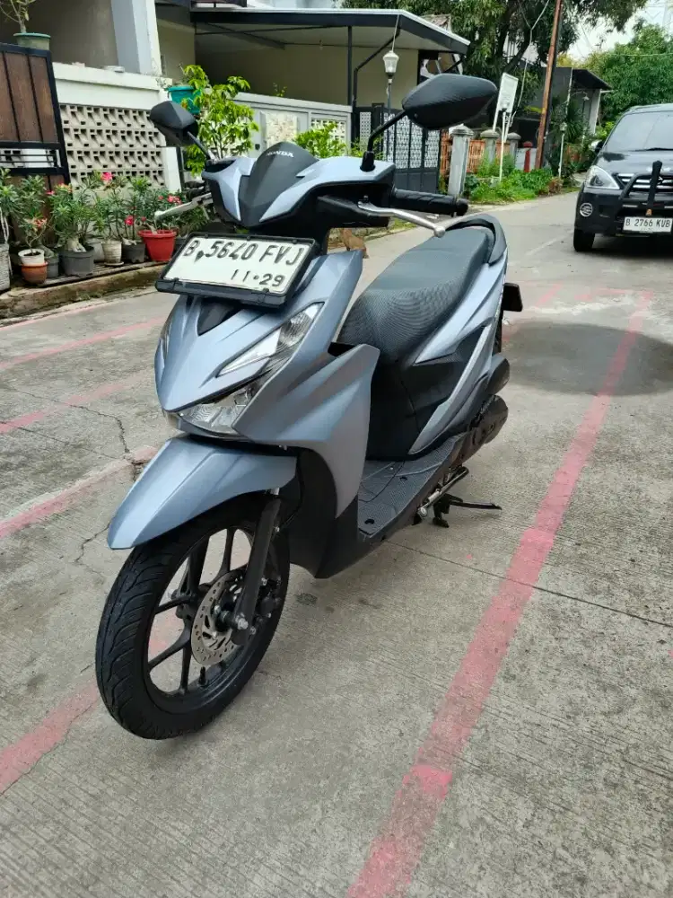 DIJUAL NEW HONDA BEAT DELUXE CBS ISS SILVER 2024 (GRESS)