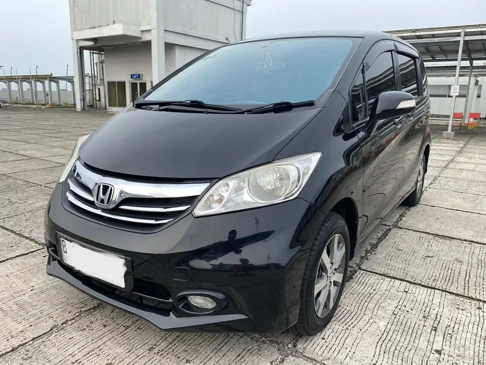 2013 Freed PSD Honda 1.5 E Hitam AT Matic AC Belum Double