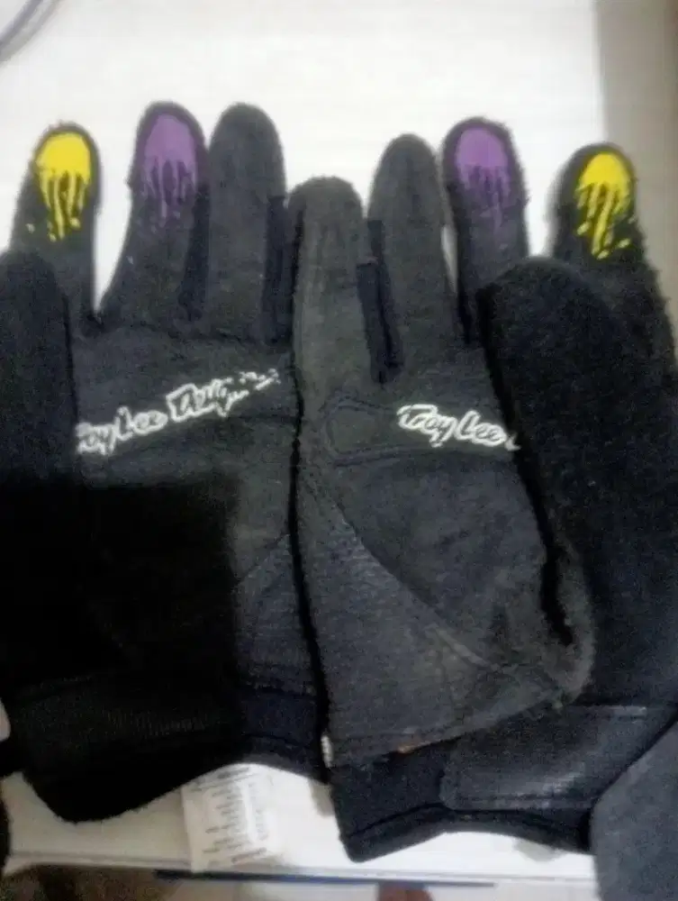 Sarung tangan kulit Troy Lee