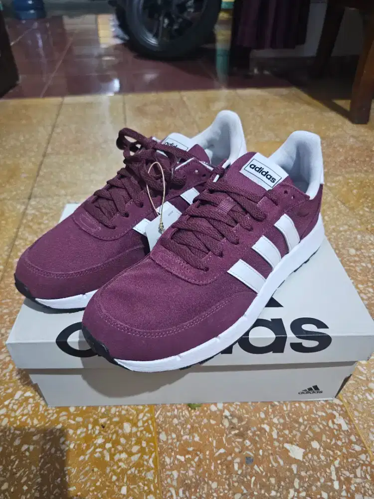 Sepatu Adidas Lifestyle Run 60s 2.0 Burgundy