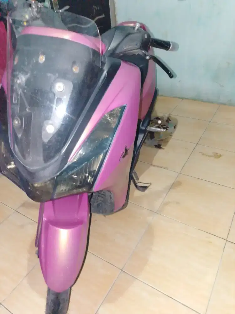 Jual motor Yamaha Lexi minat serius inbok langsung nego tipis