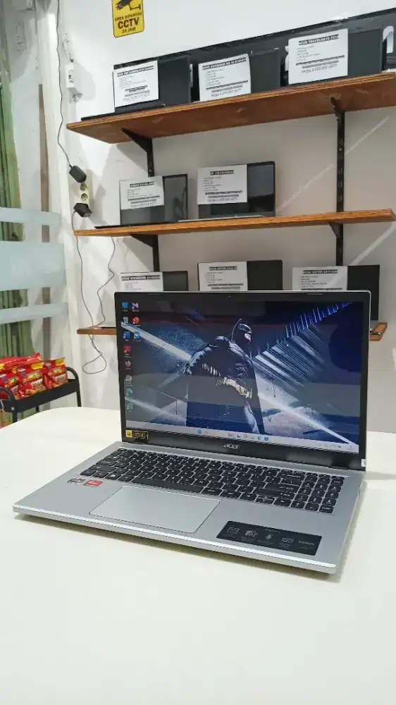 Laptop bekas Acer Aspire A315-24P Ryzen 5 7520U Ram 8 GB