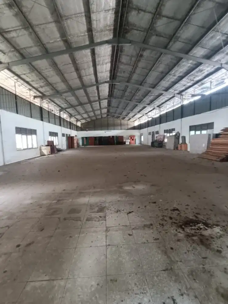 Sewakan Cepat Gudang Strategis
Jalan Raya Kranggan Bekasi Kota