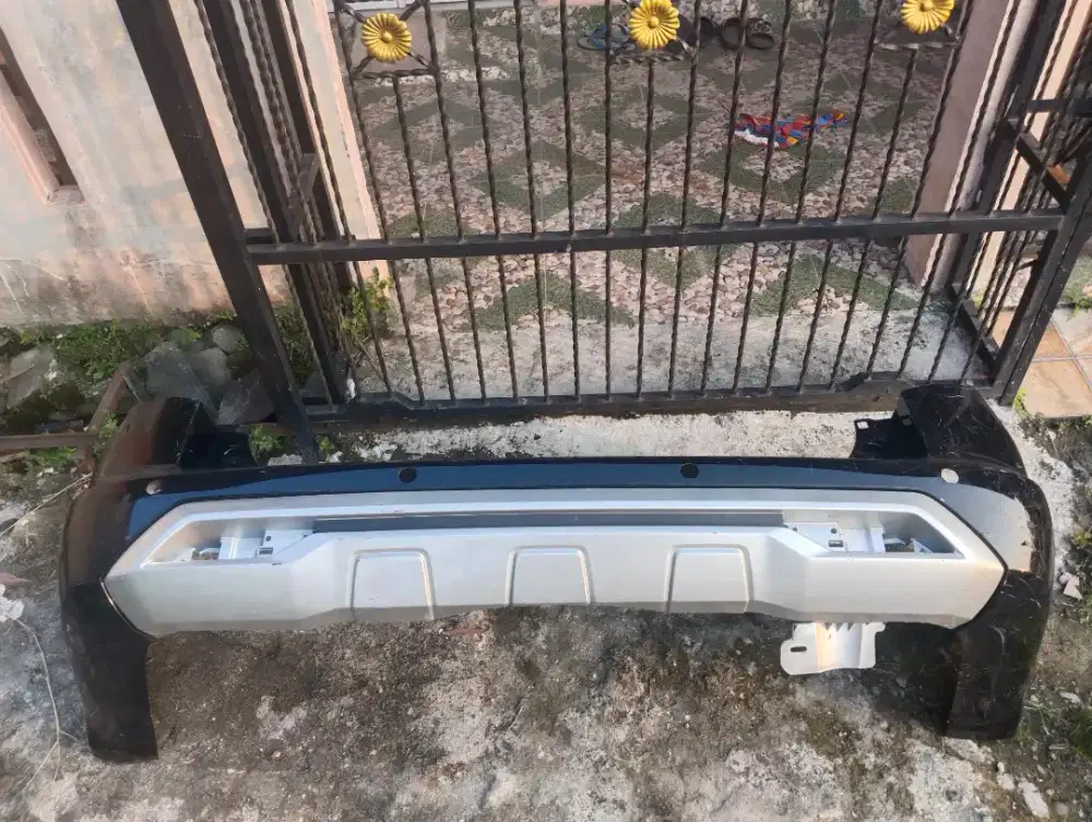 Bumper belakang Pajero 2021-2023 Original