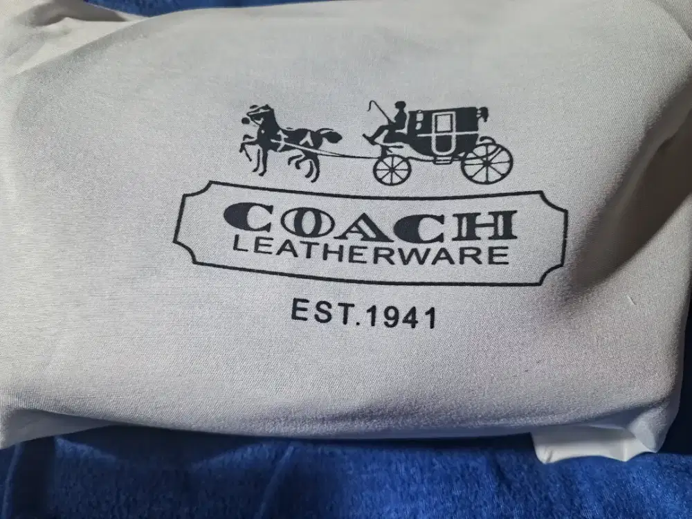 Tas coach leathearware dan Alaia Paris