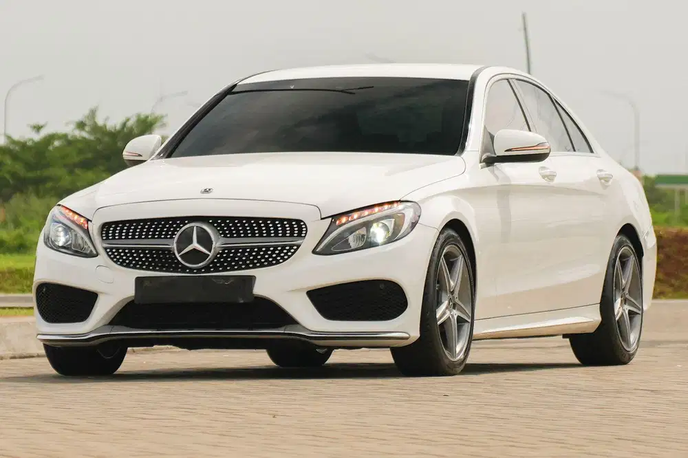 (DP 33jt) Mercedes Benz C200 AMG 2018 (W205)