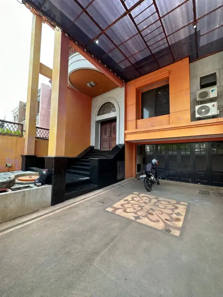 Pik - Disewakan Cepat Rumah Katamaran Indah