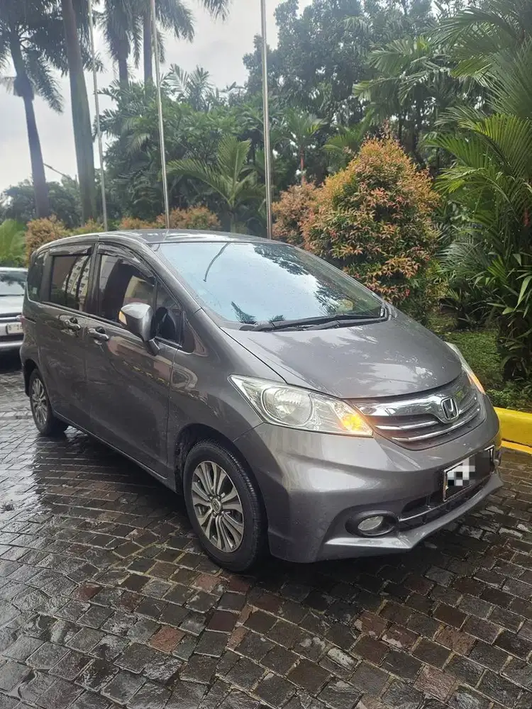 Honda Freed PSD AT 2013