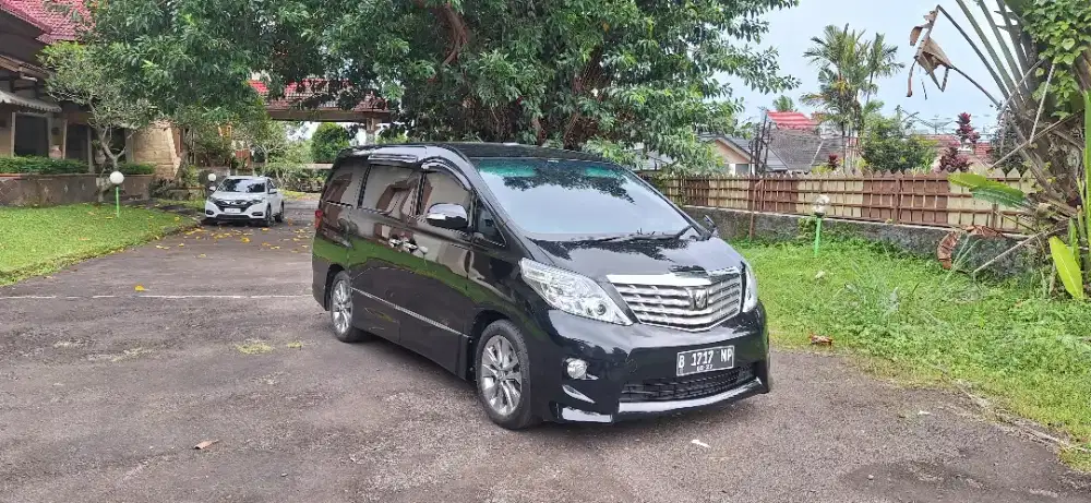 Toyota Alphard SC Thn 2012