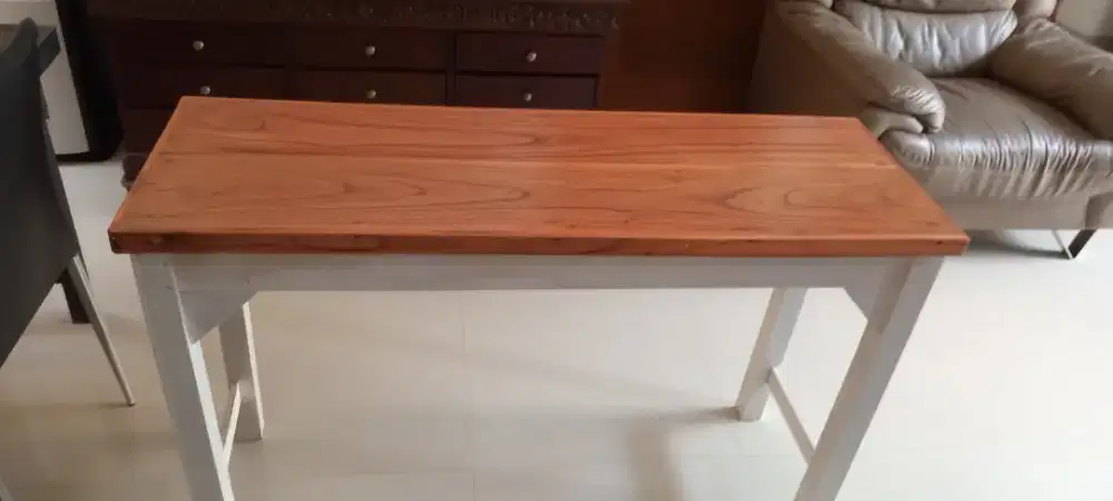 Meja kayu serbaguna kondisi bagus ada 10 unit