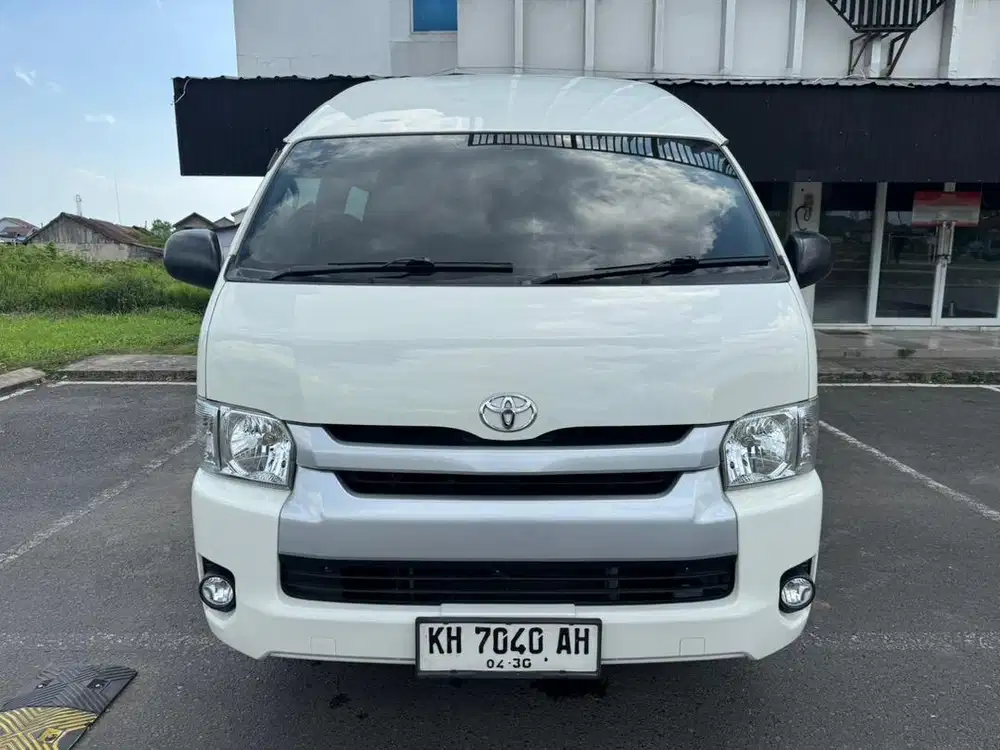 Hiace Commuter Istimewa Km 34rb