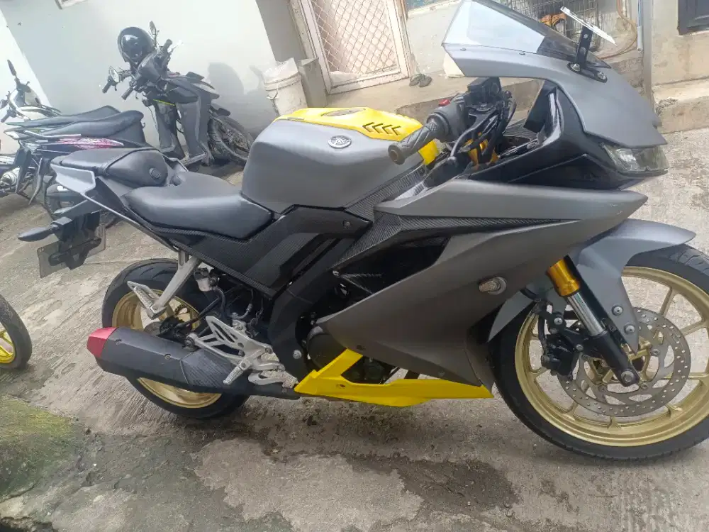 Yamaha R15 V3 LED VVA Tahun 2021 JOZZZ Mesin Halus Siap tancap Gass
