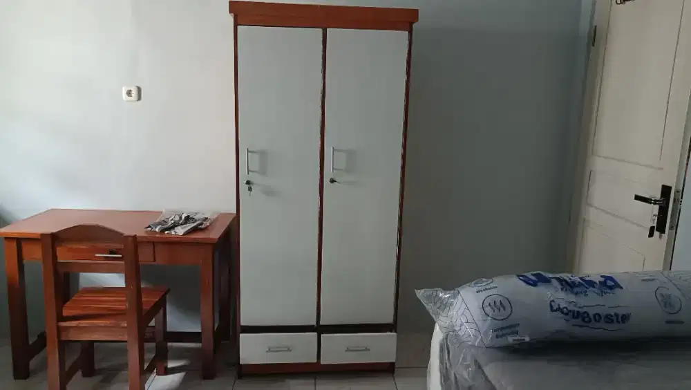 Kost-kostan baru joined/pasutri dekat dengan pasar Kebayoran lama