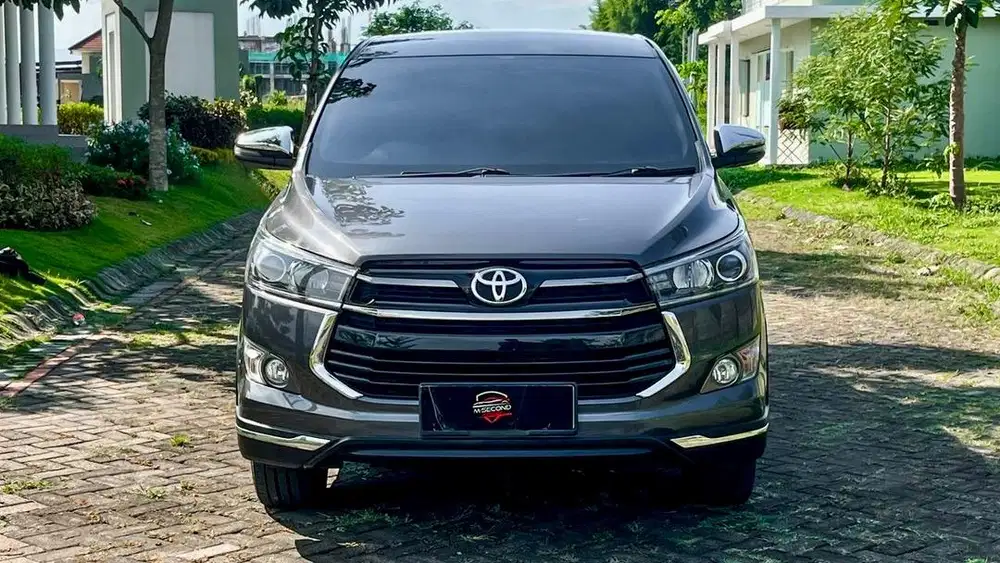 Toyota innova venturer 2017