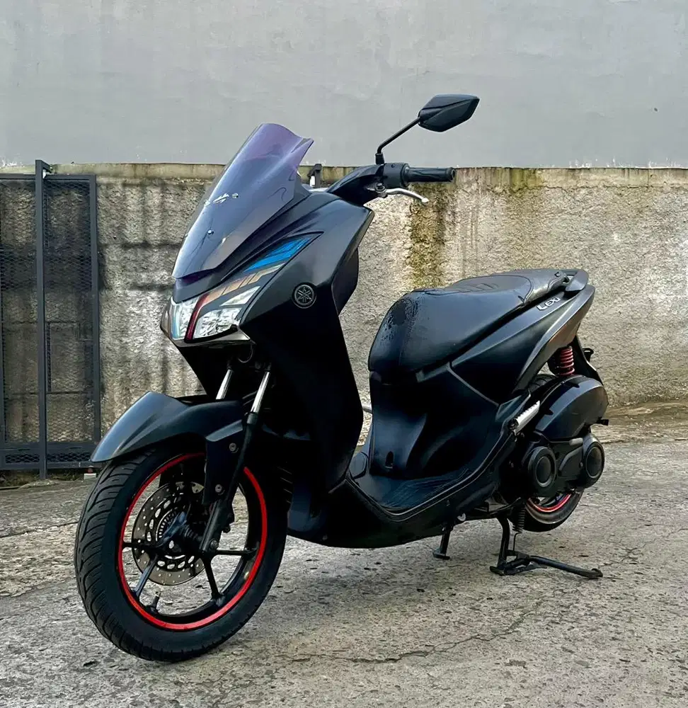 Dijual Cepat Muluss Yamaha LEXI VVA 125 Th.2019 (Pajak OFF 04/2022)