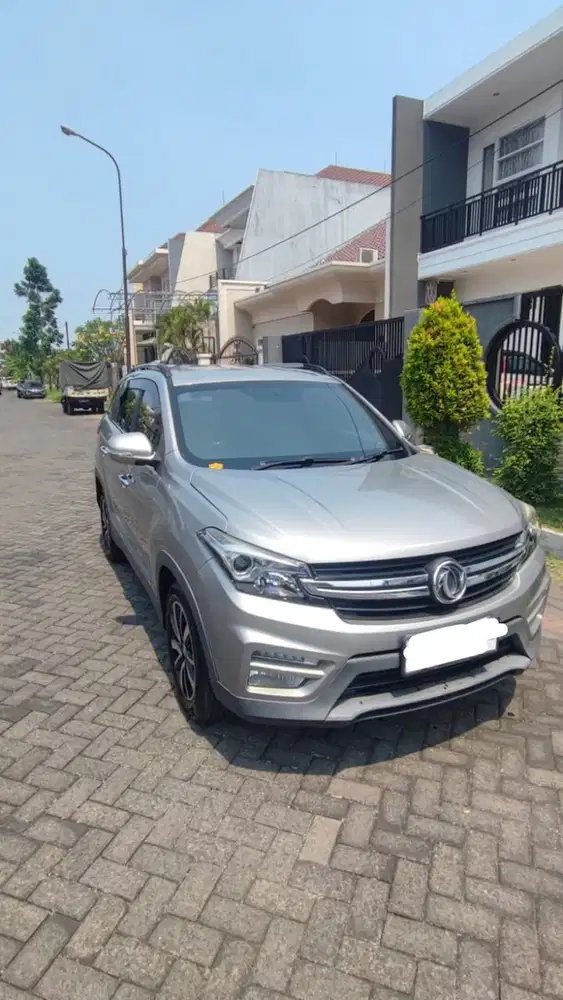 DFSK (Dongfeng Sokon) Glory 560 2020 Bensin