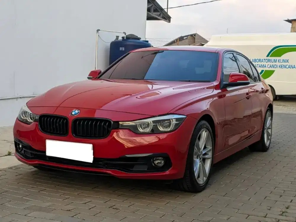 BMW 320i shadow sport 2019