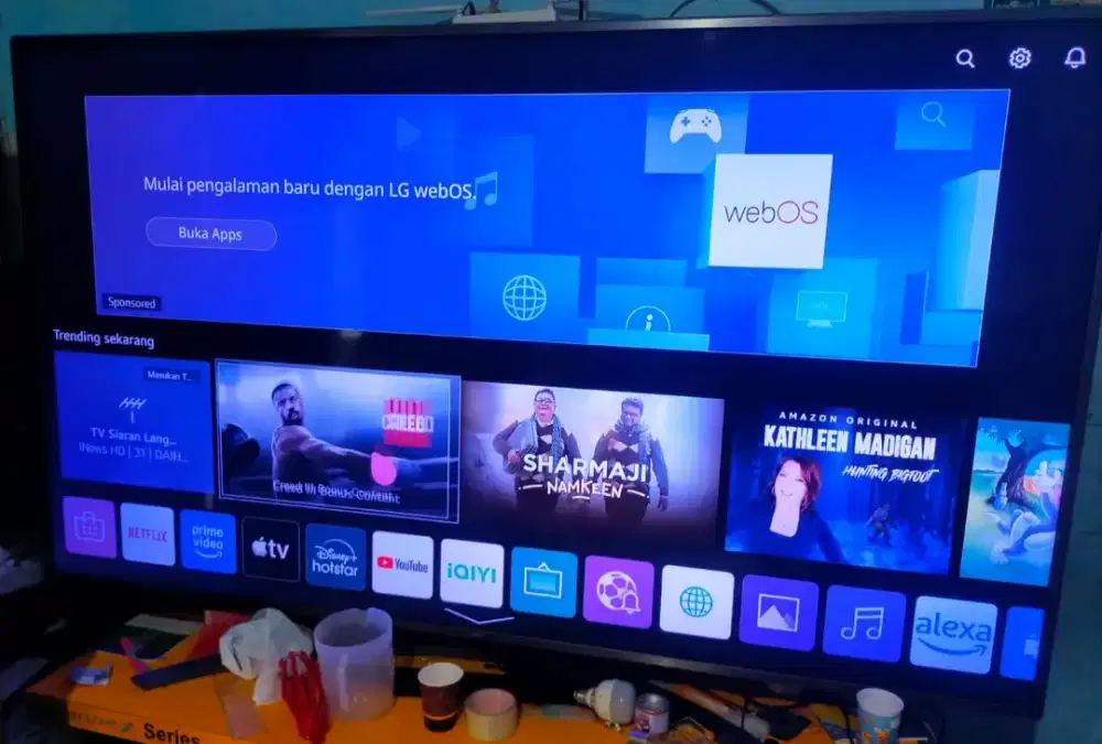 Smart tv LG 82inc magic remote bisa tukar tambah