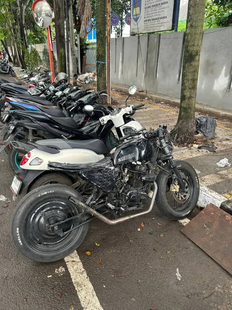 Motor custom basic byson