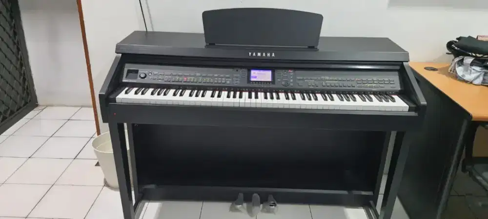 Piano Yamaha Clavinova