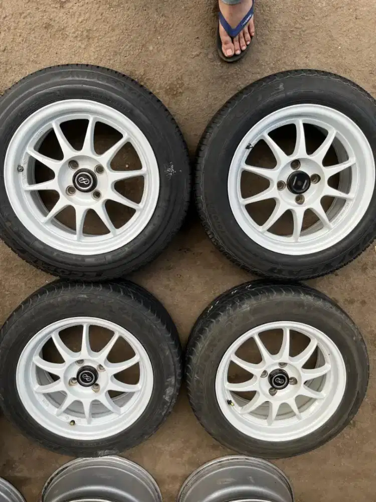 Enkei ES tarmac ring 15 pcd 4x100 ban 175/65 R15