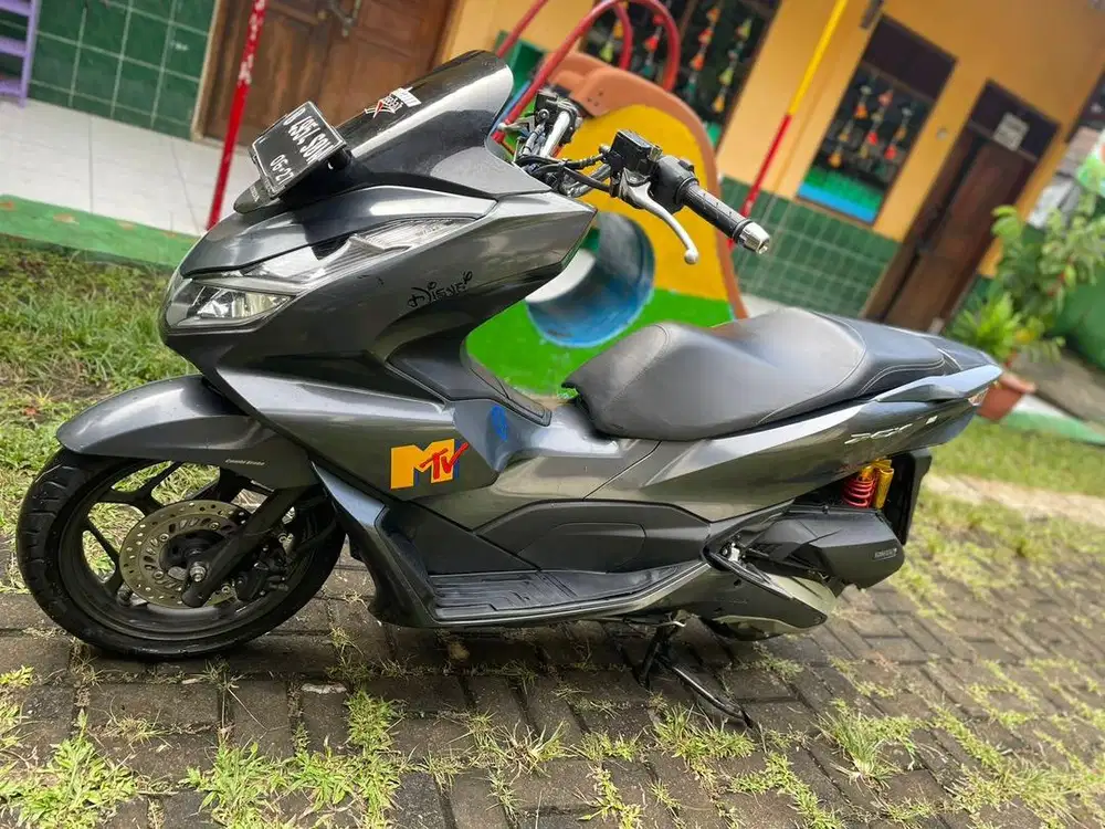 Motor PCX 2022 (Abu grey)