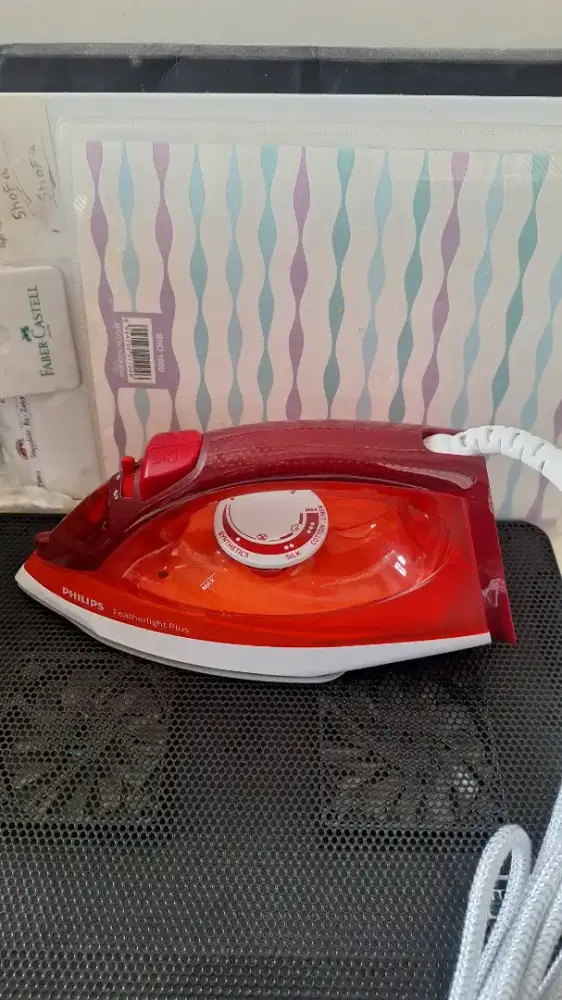 Setrika Uap Phillips