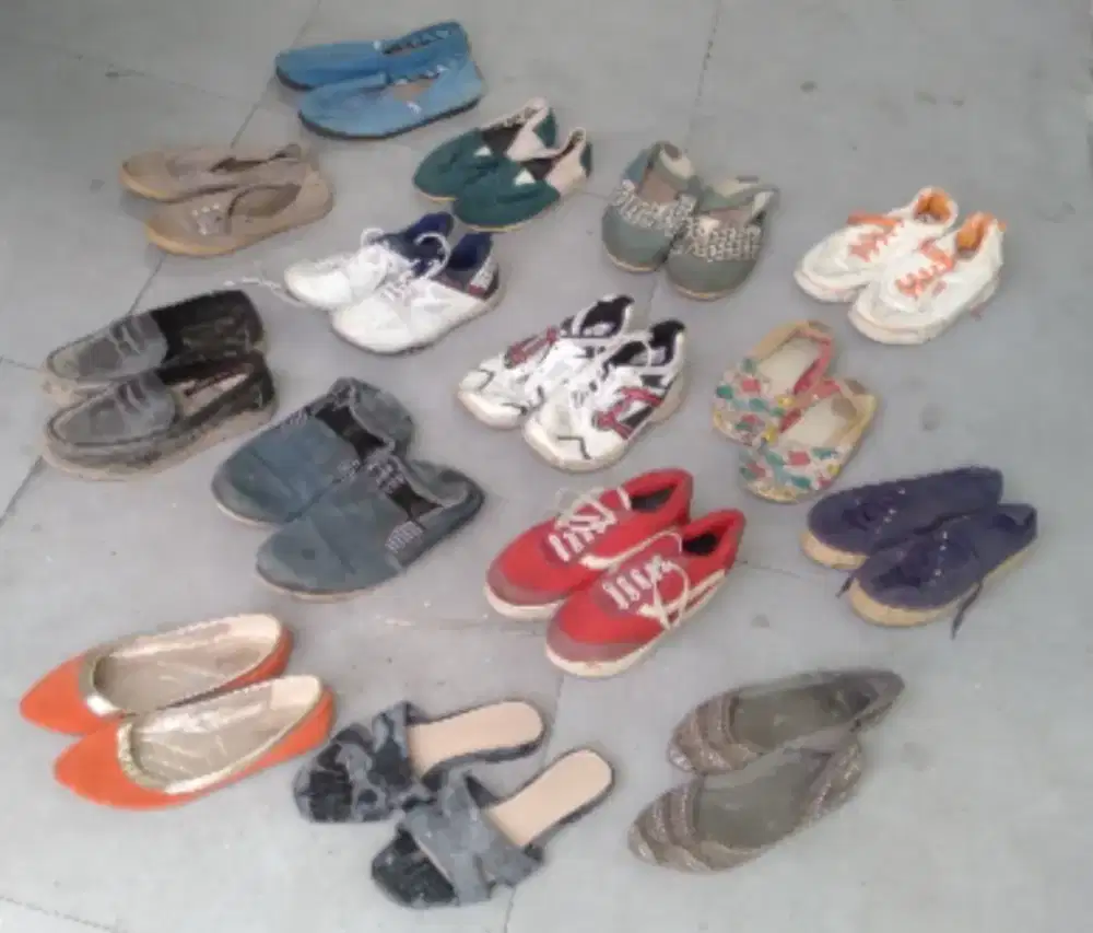 Di jual sepatu dewasa cow atau cew atau anak murah aja