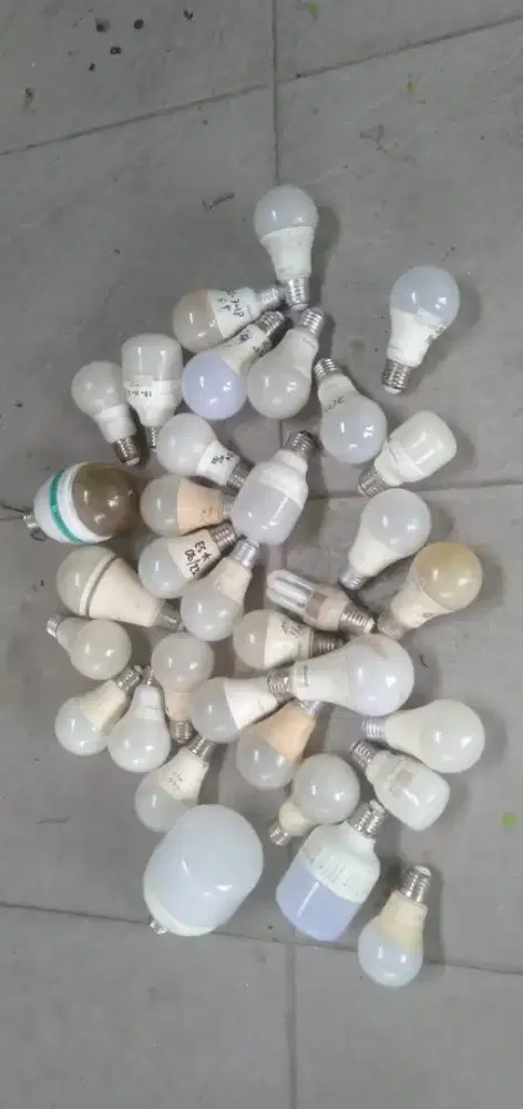 Di jual lampu bekas murah aja wa dan hp buruan