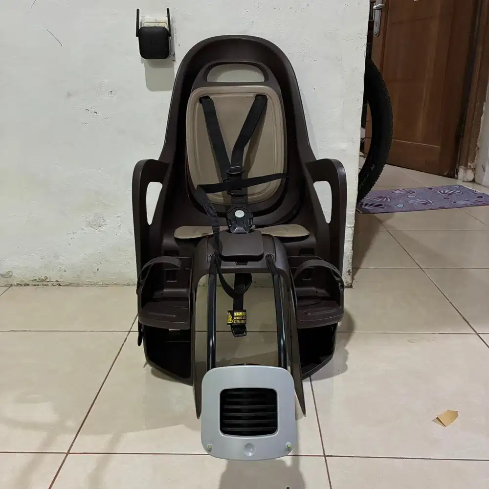 Boncengan sepeda anak merk Polisport plus bracket mulus