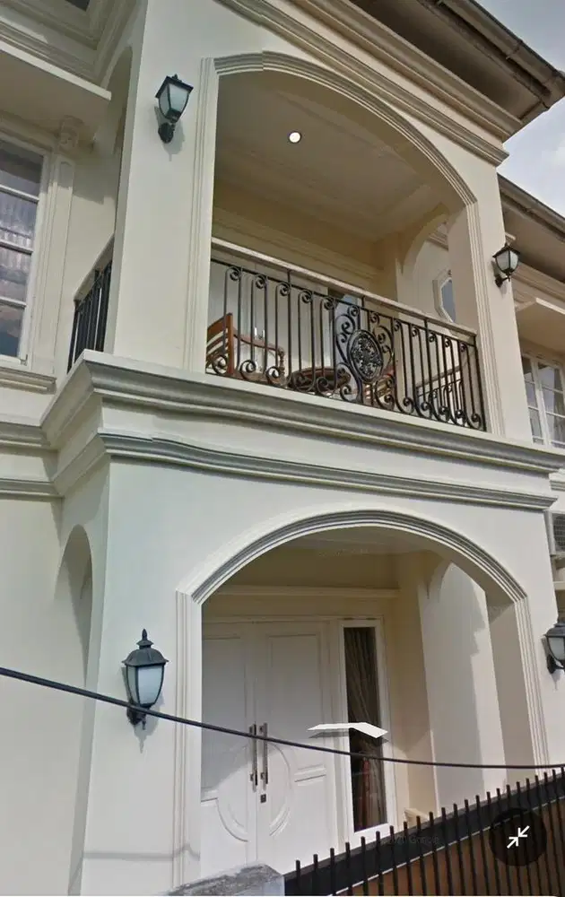 Sewa Rumah 3 Lantai Murah