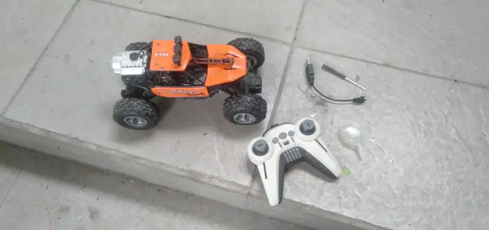 Di jual mobil pakai remot murah aja bisa cod di antar di kirim jnt