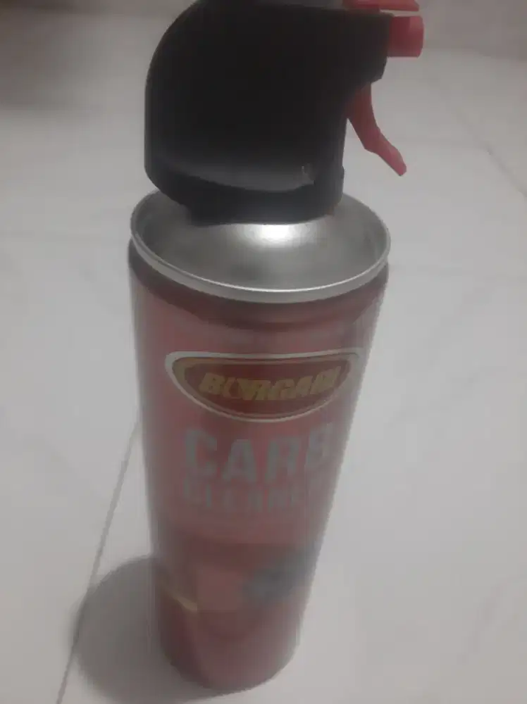 Carb cleaner dan veslee tire sealer dan inflator.