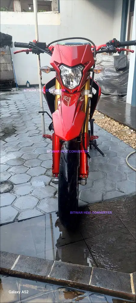 Honda CRF Supermoto