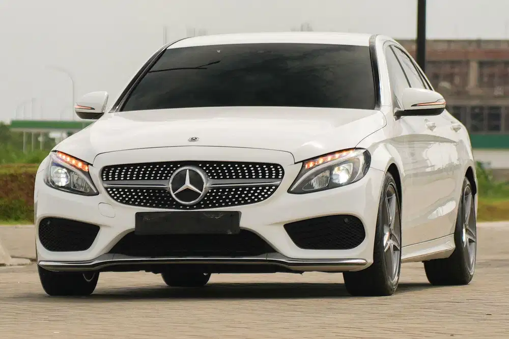 Storm Trooper! Mercedes Benz C200 AMG 2018 Full Spec Warranty a200
