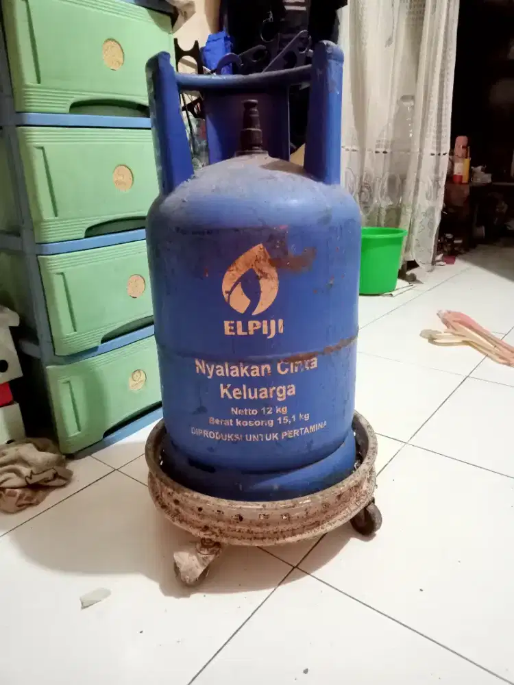 Tabung gas 12 kg + isi + roda