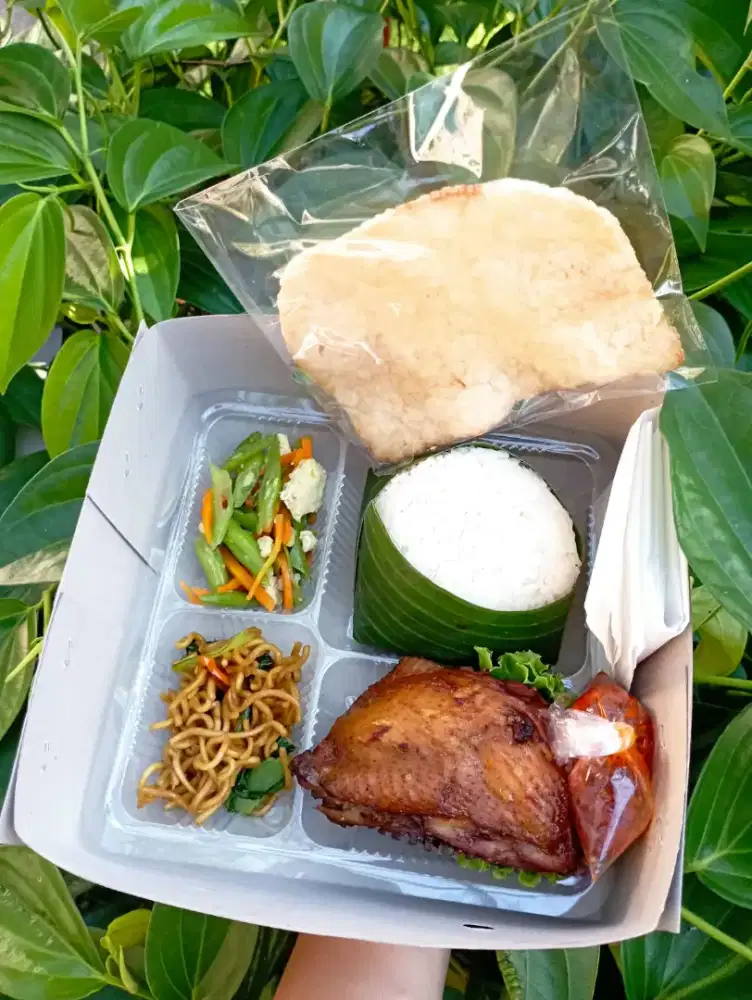 NASI BOX AYAM BAKAR