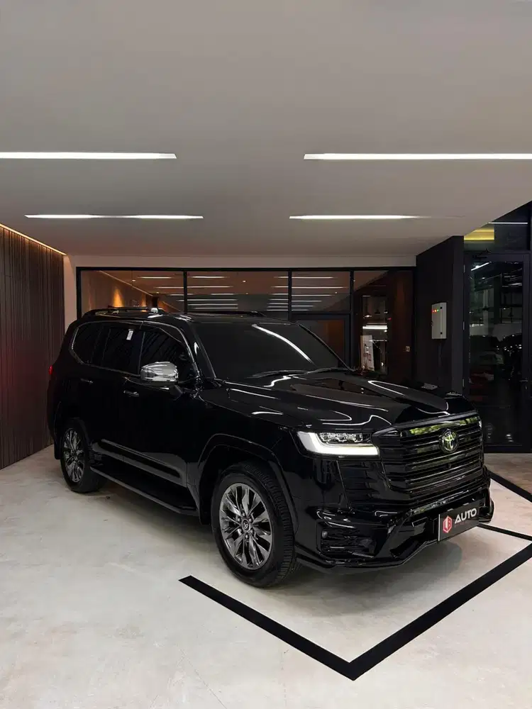 Toyota Land Cruiser LC300 VXR 2025 LC Hitam Km2rb Nik 2024 B1799EJG