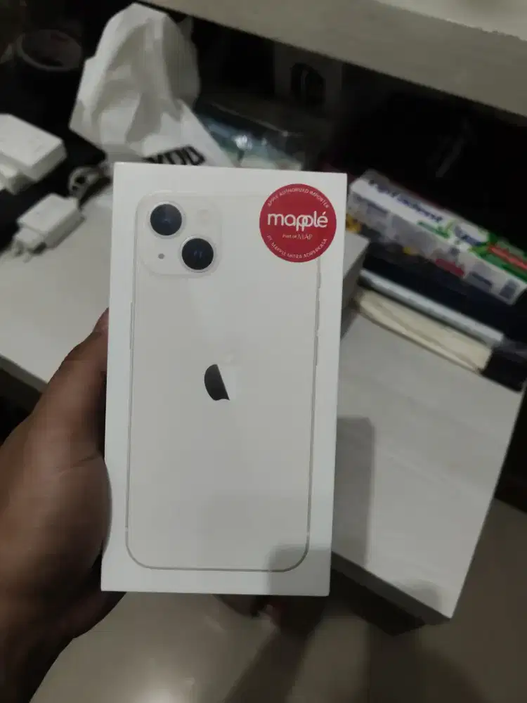 IPHONE 13 128 GB NEW SEGEL GARANSI RESMI WARNA STARLIGHT