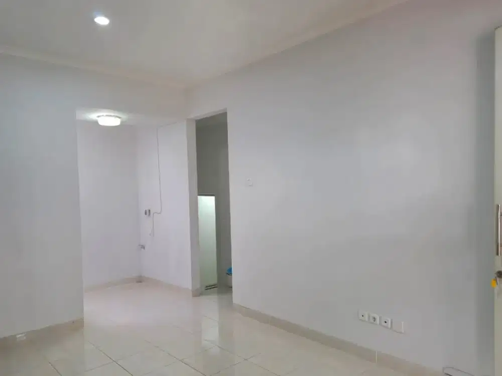 TURUN HARGA Dijual Rumah Carillo Boston Village GADING SERPONG