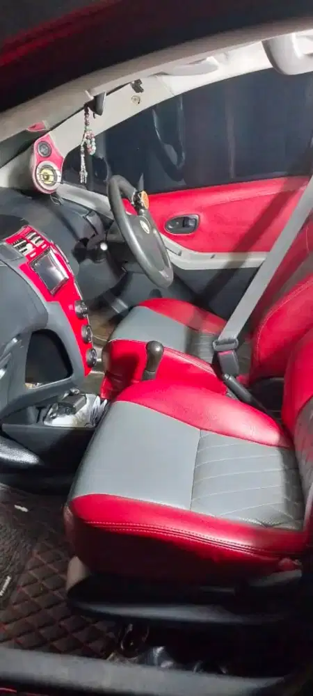 Jual Cepat' Toyota Yaris Thn 2011, Manual