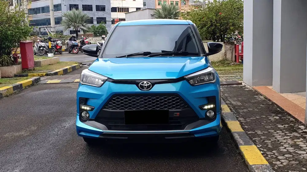 Toyota Raize 1.0 Turbo GR Sport Non TSS CVT Biru 2024 Like New Low KM