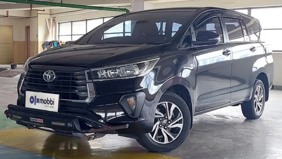 TDP 14JT Toyota Kijang Innova 2.0 G Luxury Bensin-AT Hitam 2022