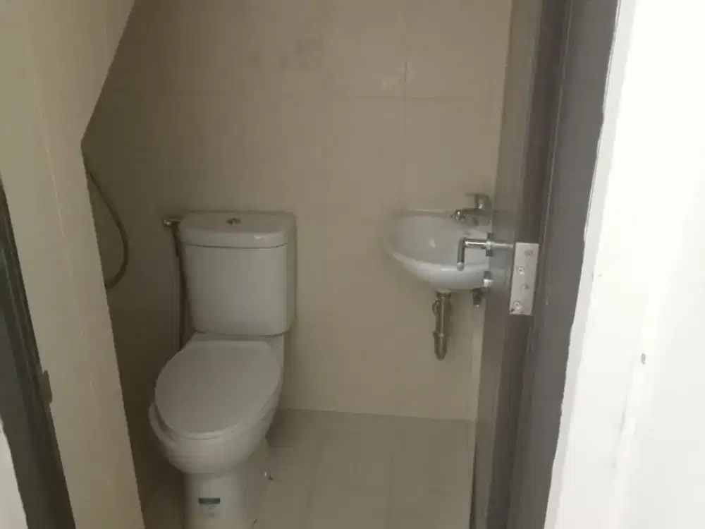 Gaji anda dibawah 15Jt pasti diapproved Bank Dijual rumah murah 2lantai di Cluster Shinano Jakarta Garden City Jakarta Timur siaphuni minimalis modern - 4