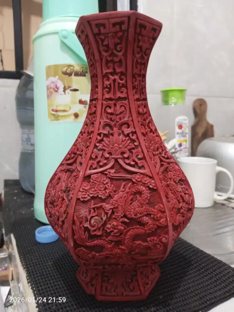 Vase antique motif Dragon