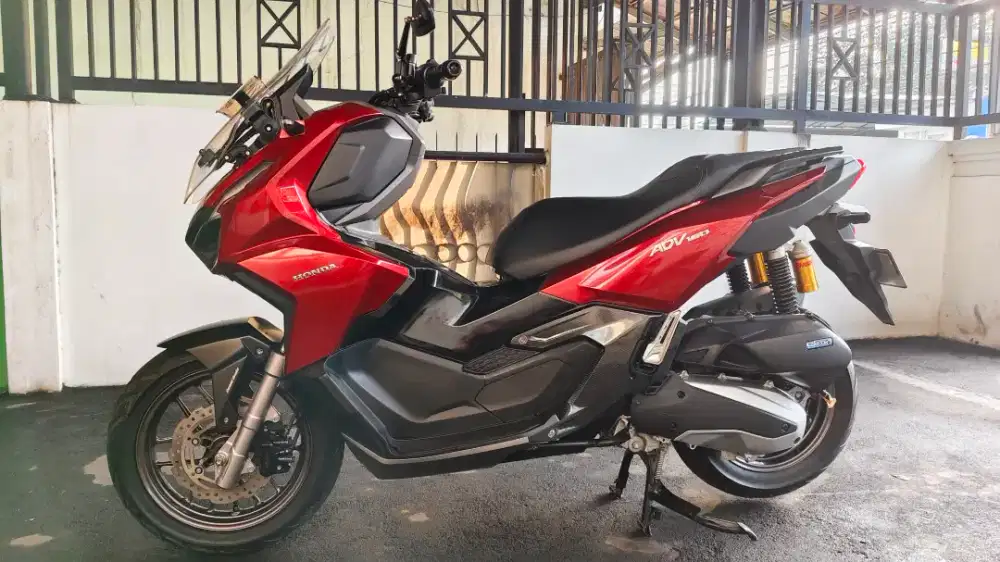 Honda ADV 160 CBS Tahun 2023 Km Low