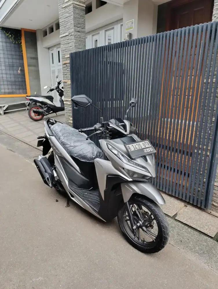 Bissmillah dijual motor Honda Vario LED new 150cc 2019 istimewa