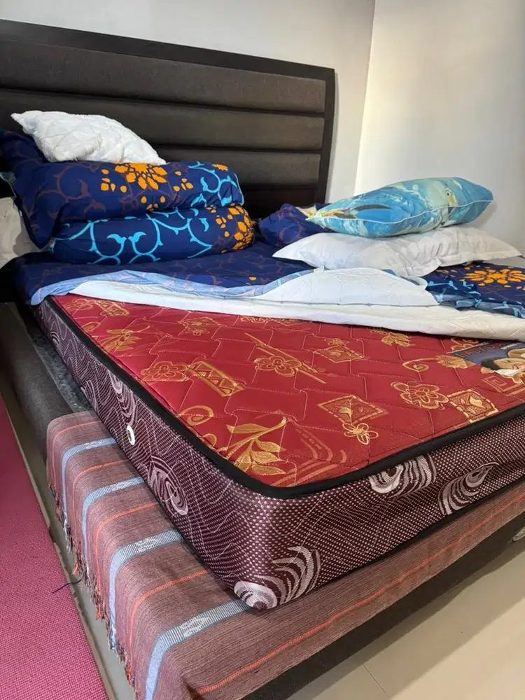 Spring bed dan dipan