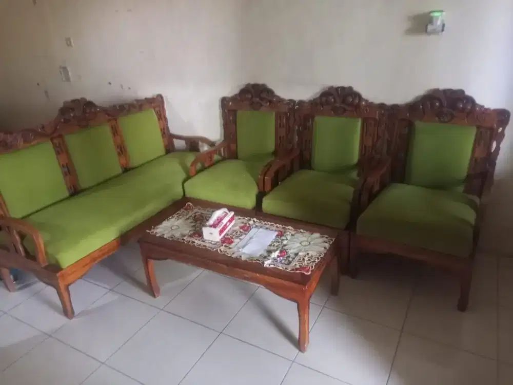 Kursi kayu jati ukir