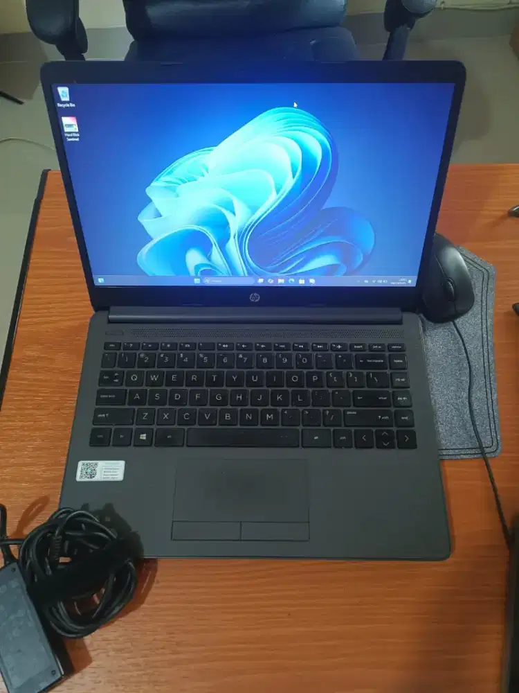 HP 245 G8 Ryzen 5 5500 mulus like new